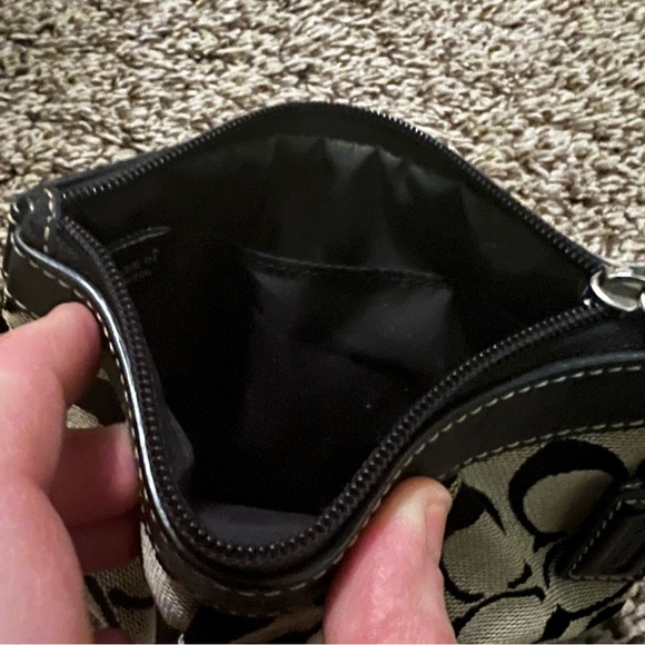 Coach Monogram Pouch - Picture 4 of 4